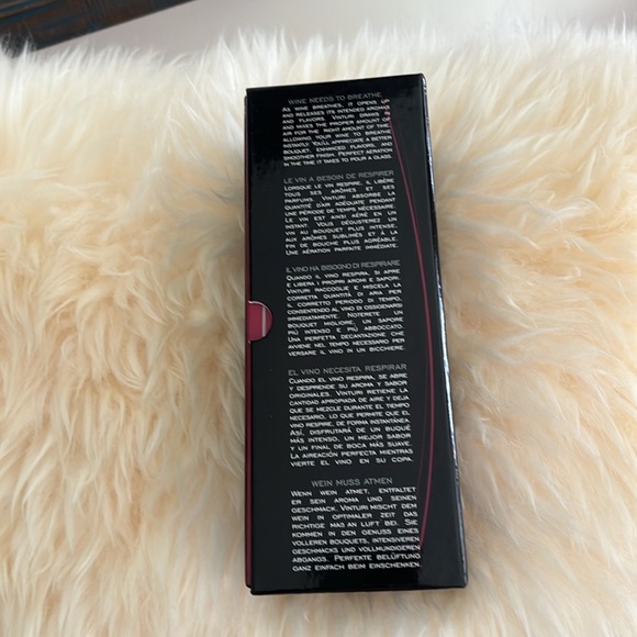 VINTURI Essential Wine Aerator - Picture 7 of 7